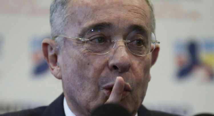 Álvaro Uribe es declarado culpable de sobornar testigos y será sentenciado a prisión domiciliaria