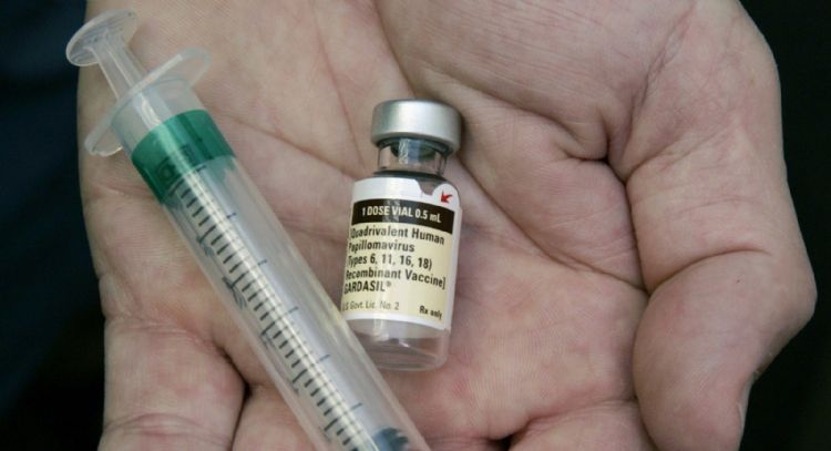 Nuevos estudios dejan entrever que vacunas contra el VPH previenen el cáncer en hombres y mujeres