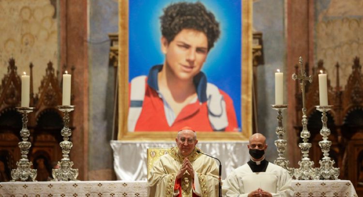 El influencer de Dios: El Papa canonizará este domingo a Carlo Acutis, el primer santo millennial