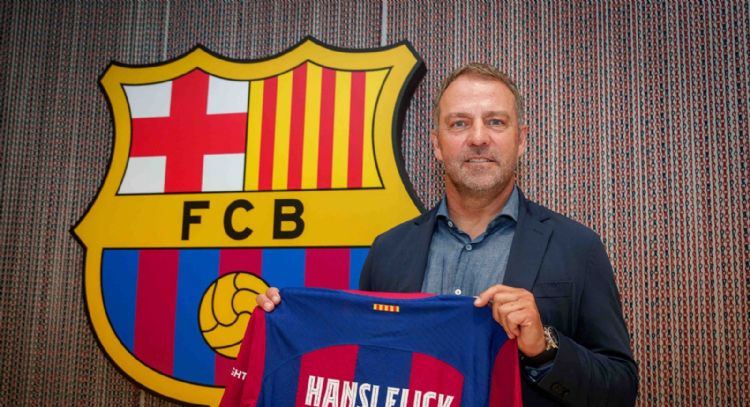El alemán Hansi Flick es el nuevo entrenador del Barcelona hasta 2026