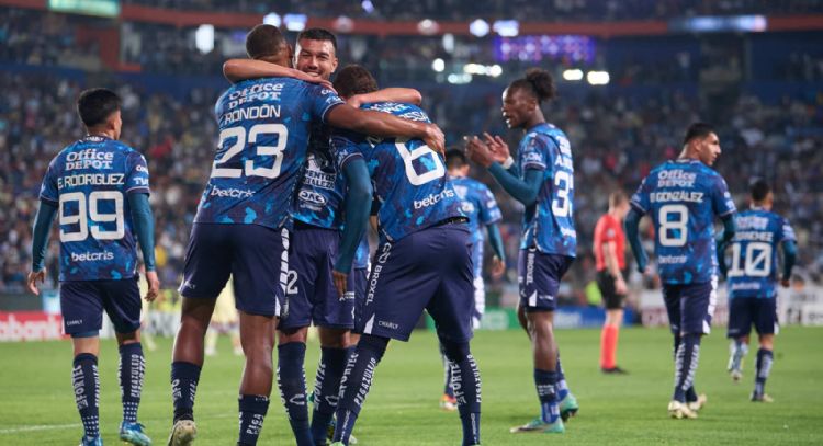 Pachuca golea 3-0 a Colombus Crew y gana la Liga de Campeones de la Concacaf