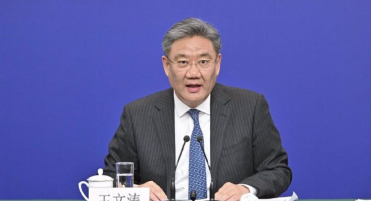 China anuncia acuerdo de cooperación con la UE para evitar los aranceles a los vehículos eléctricos