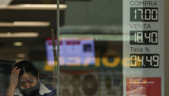 Peso pierde tras presentación de la reforma electoral