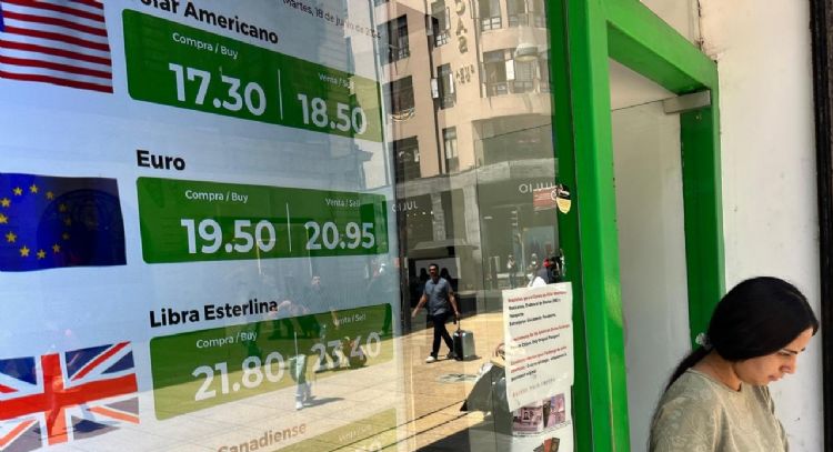Peso continúa otra semana a la baja