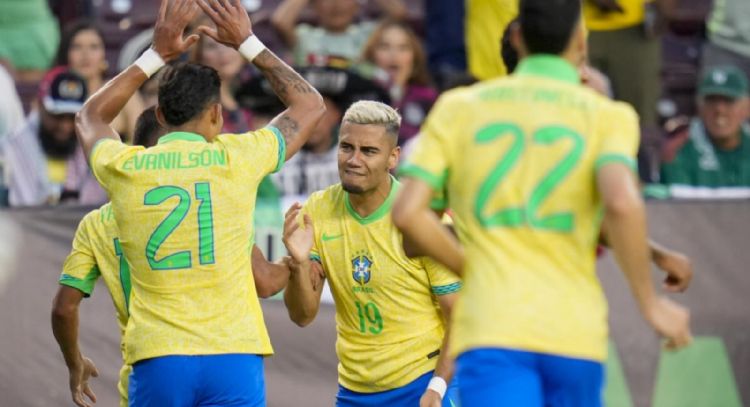 Brasil se impone 3-2 sobre México en partido de preparación para Copa América