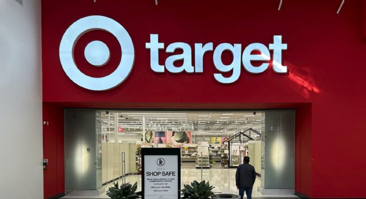 Target anuncia que dejará de aceptar cheques personales a partir de la próxima semana