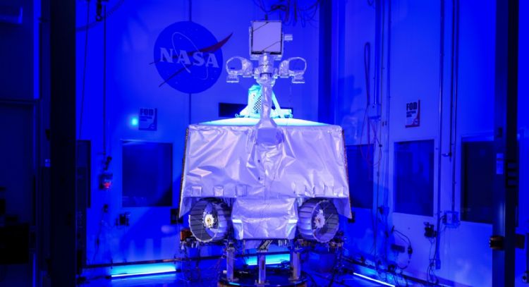 NASA cancela misión de explorador lunar por aumento en costos y demoras