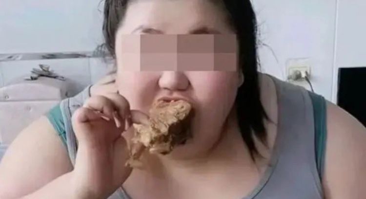 Muere una streamer de “mukbang” durante una transmisión en vivo por el exceso de comida