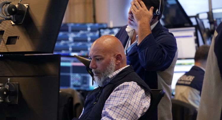 Wall Street tiene su peor día desde 2022, lastrada por Tesla y Alphabet