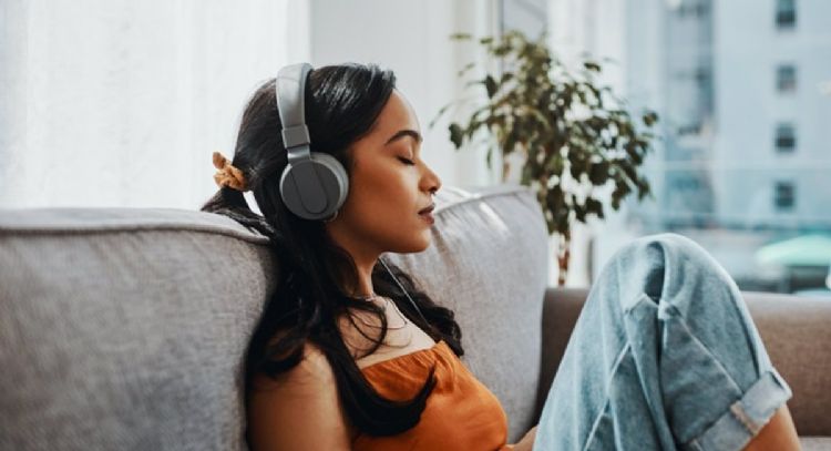 Música clásica mejora estado de ánimo en pacientes con depresión al sincronizar "amígdala extendida"