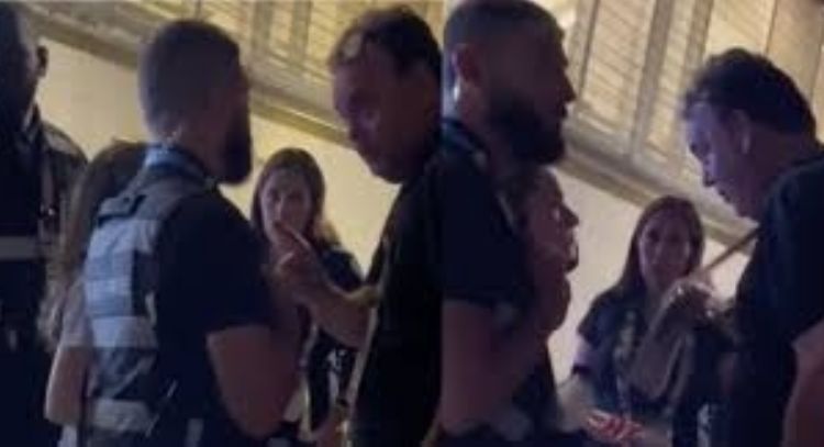 David Faitelson discute con personal de los Juegos Olímpicos (Video)