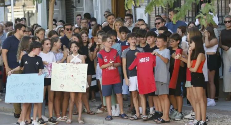 Niño de 11 años es apuñalado mientras jugaba futbol