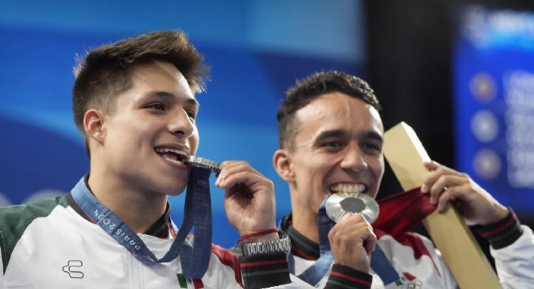 Tunden otra vez a la Conade por colgarse medalla de clavadistas