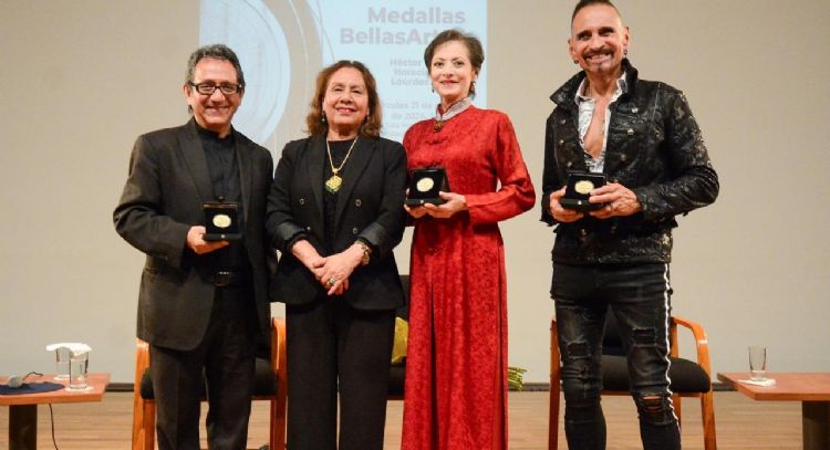 Lourdes Ambriz, Héctor Infanzón y Horacio Franco, galardonados con la Medalla Bellas Artes