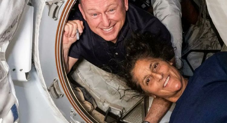 Astronautas en la Estación Espacial tendrán que esperar a febrero para volver a la Tierra