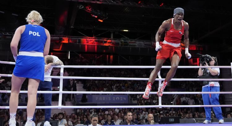 Athena Bylon hace historia para Panamá y asegura podio en el boxeo femenino olímpico