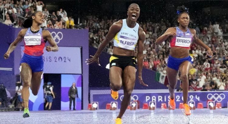 Julien Alfred gana la primera medalla en la historia para Santa Lucía en Juegos Olímpicos