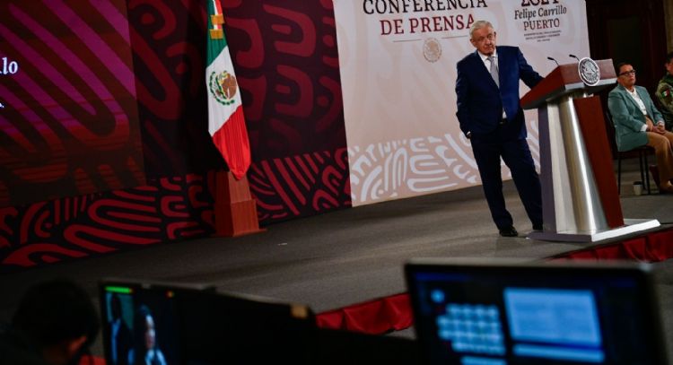 “Pasamos la prueba”, dice AMLO sobre el “lunes negro”