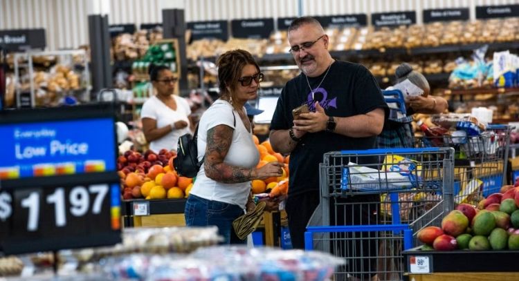Inflación en EU alcanza nivel mínimo en tres años
