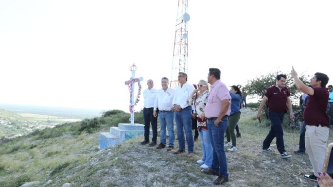 Entrega Américo viviendas a damnificados por la tormenta Alberto y supervisa obras en Tula