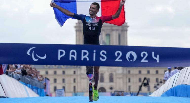 El triatlón finalmente se disputa en Juegos Paralímpicos; Hanquinquant deleita a Francia con oro