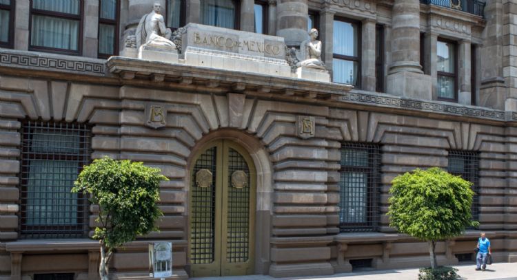 Peso se fortalece por recorte de Banxico y posible acuerdo comercial entre EU y China