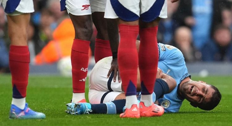 Manchester City empata agónicamente ante el Arsenal (Video)