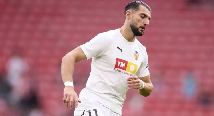 Rafa Mir, futbolista del Valencia, es detenido por presunta agresión sexual