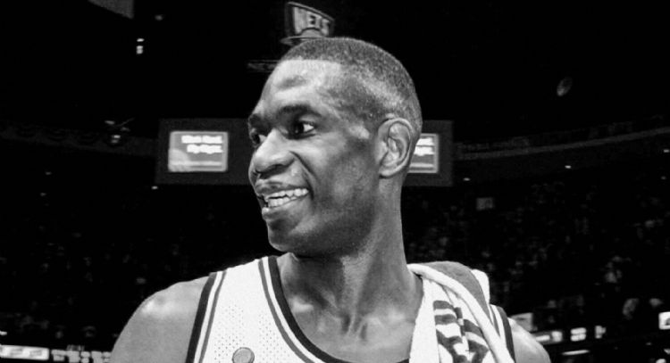 Murió Dikembe Mutombo, exbasquetbolista de la NBA, a los 58 años