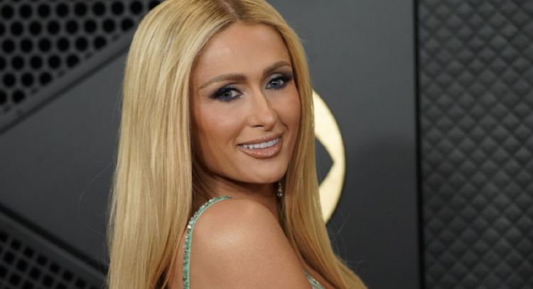 Tras 18 años de espera, Paris Hilton lanza “Infinite Icon”