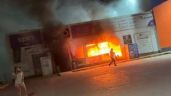 Cuatro tiendas y tres vehículos fueron quemados en la víspera del año nuevo en Tabasco