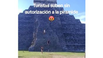 Turistas subieron al castillo de Kukulcán en Chichén Itzá pese a estar prohibido (Video)