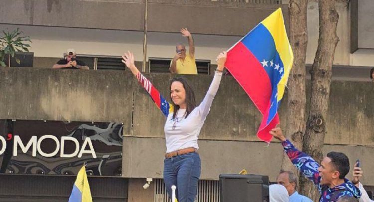 María Corina Machado anuncia que llegó "la hora de la libertad" para Venezuela