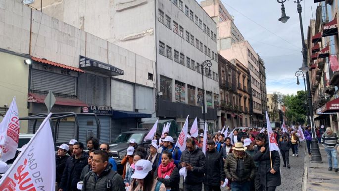 Miles de simpatizantes llegan al Zócalo para escuchar el informe de Sheinbaum (Fotogalería)