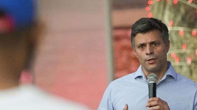 Venezuela pide a la Interpol "alerta roja" contra el opositor Leopoldo López