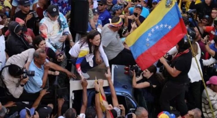 El veterano de guerra que ayudó a Machado a salir de Venezuela descarta que Trump lo contratara