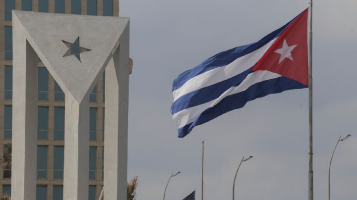 EU permite que México envíe petróleo a Cuba pese al amago de Trump: CBS