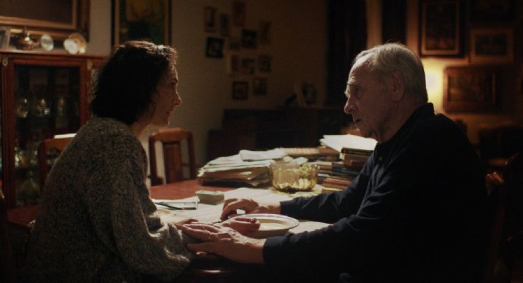 “Días borrosos”, de Marie Benito, una historia sobre la soledad y el sentido de la vida