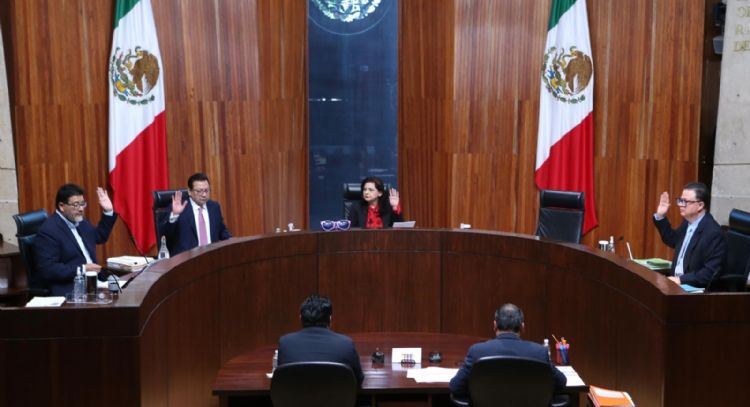 TEPJF valida acuerdo del INE que da vía libre al ingreso con “acordeones” a las casillas