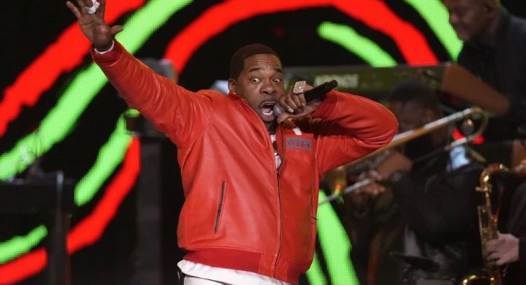 Acusan al rapero Busta Rhymes de golpear a un hombre en la cara en Nueva York