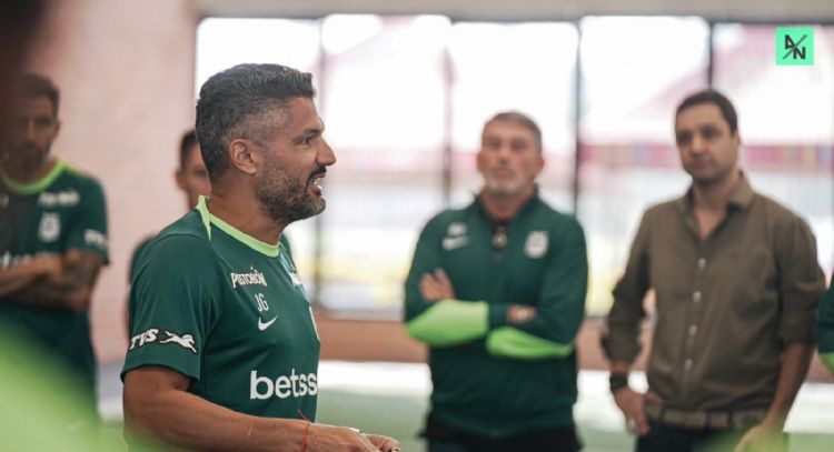 El argentino Javier Gandolfi reemplaza a Efraín Juárez como técnico del Nacional 
