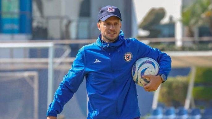 Cruz Azul da ultimátum a Anselmi, pero el argentino ya viaja a Europa