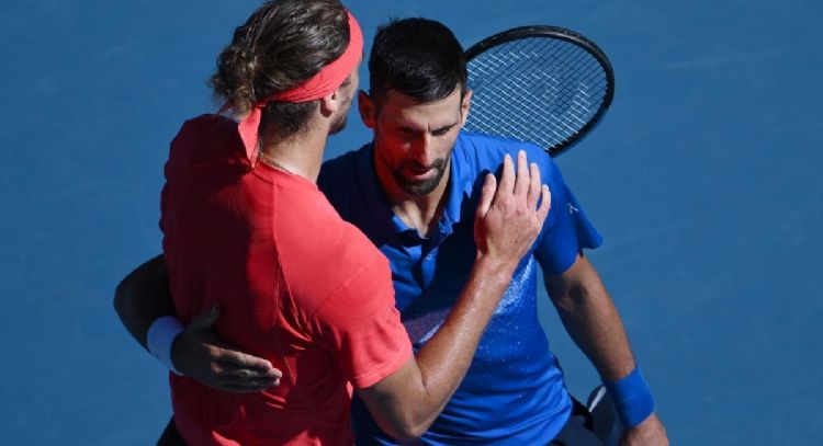 Djokovic se retira entre abucheos del Abierto de Australia