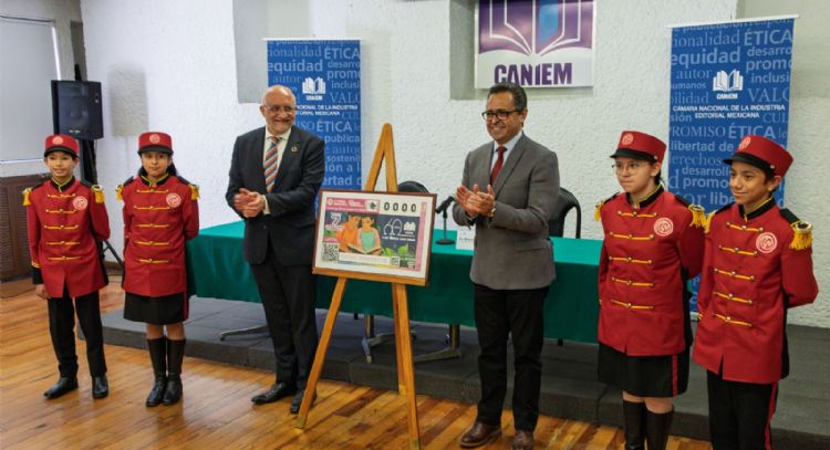 En medio de “bache” en ventas y lectura Caniem conmemora 60 años con “cachito” de Lotería