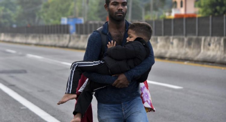 Abandonan a su suerte a 13 mil extranjeros deportados de EU a México: informe de HRW