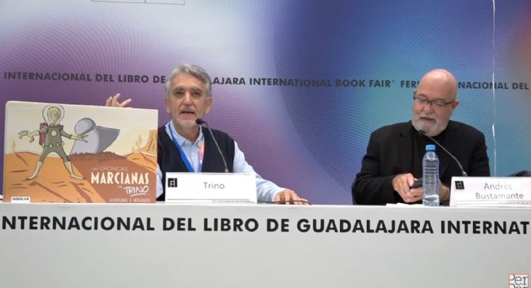 Trino lanza sus “Crónicas marcianas...”, de Ajijic al universo exterior