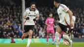 Raúl Jiménez rompe marca de "Chicharito", al convertir 2 penales, y Fulham empata 2-2 con Ipswich