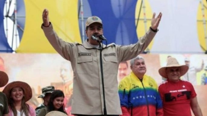 Maduro hace un llamamiento a todos los venezolanos a jurar contra el intervencionismo el 10 de enero