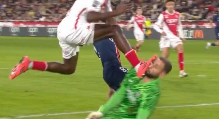 La FFF dice que Singo del Mónaco debió ser expulsado por causar traumatismo facial a Donnarumma