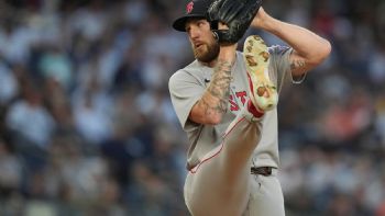 Como un as de antaño, Crochet lleva a Medias Rojas a triunfo 3-1 ante Yankees en inicio de playoffs